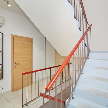 Appartement Leo's Charming Ii